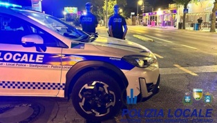 Alcol a minori, finti volontari e conducenti ubriachi: lavoro intenso per la polizia Locale